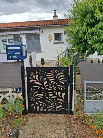 Vente de la nue-propriété d'une jolie maison à CIVRAY (86)