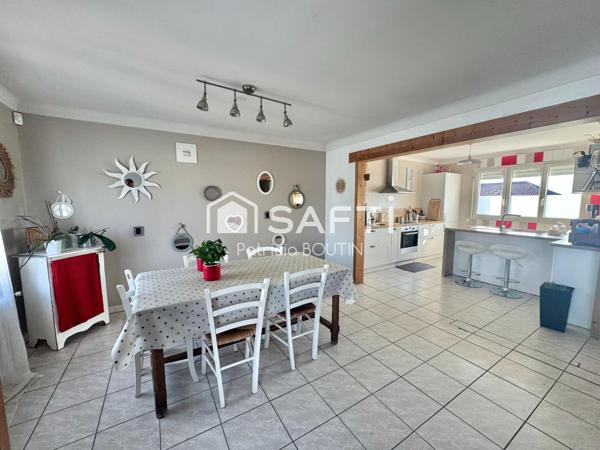 PAVILLON 5 CHAMBRES ET GARAGE A AIFFRES