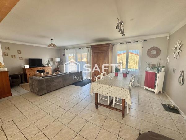 PAVILLON 5 CHAMBRES ET GARAGE A AIFFRES