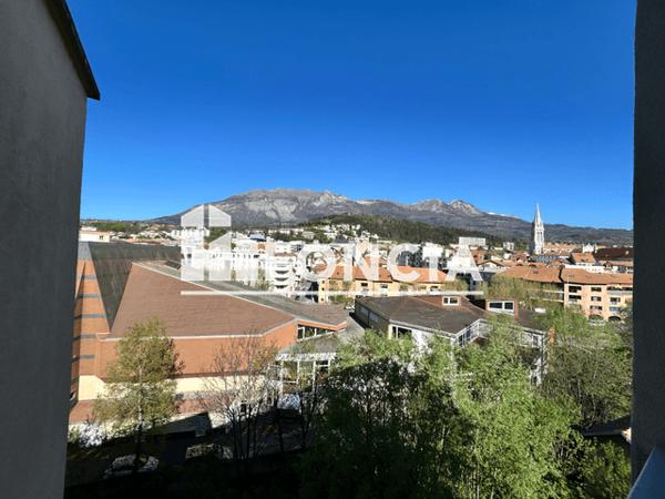Location Studio 23.86 m² - 26 RUE DE VALSERRES Gap 05000