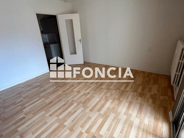 Location Studio 23.86 m² - 26 RUE DE VALSERRES Gap 05000