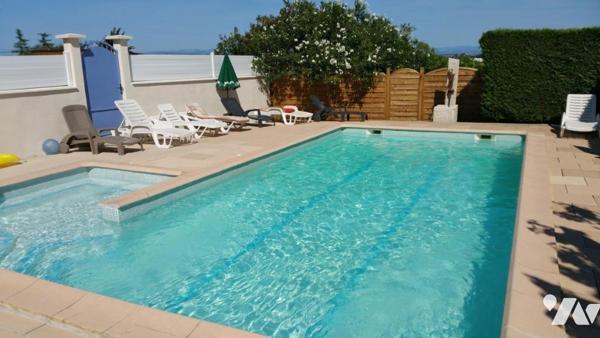 Complexe de 7 gîtes avec logement privé, piscine