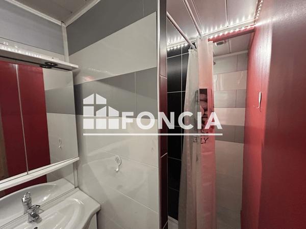 Location Studio meublé 40.89 m² - Lille 59000
