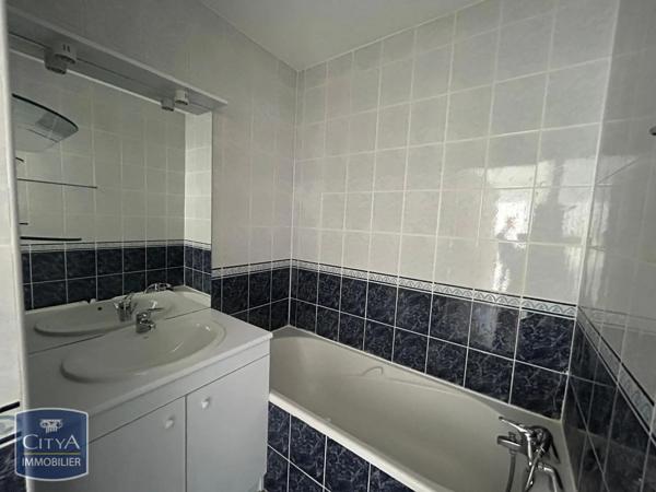 Appartement à louer 2 pièces 43.72m² Vénissieux (69200)
