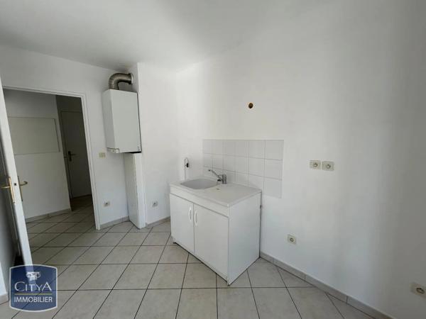 Appartement à louer 2 pièces 43.72m² Vénissieux (69200)