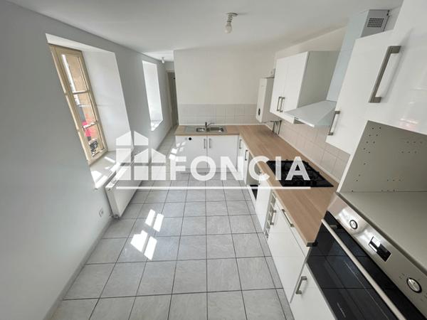 Location Appartement 5 pièces 118.5 m² - 29 RUE DU MOULIN Charleville Mezieres 08000