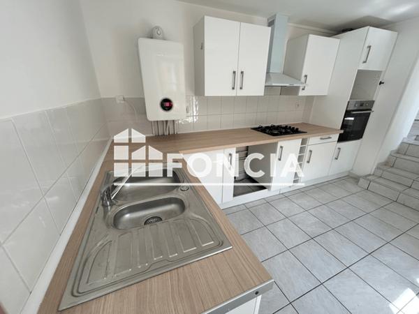 Location Appartement 5 pièces 118.5 m² - 29 RUE DU MOULIN Charleville Mezieres 08000