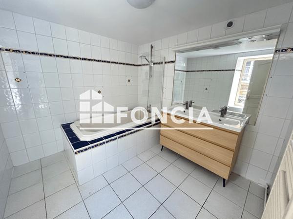 Location Appartement 5 pièces 118.5 m² - 29 RUE DU MOULIN Charleville Mezieres 08000