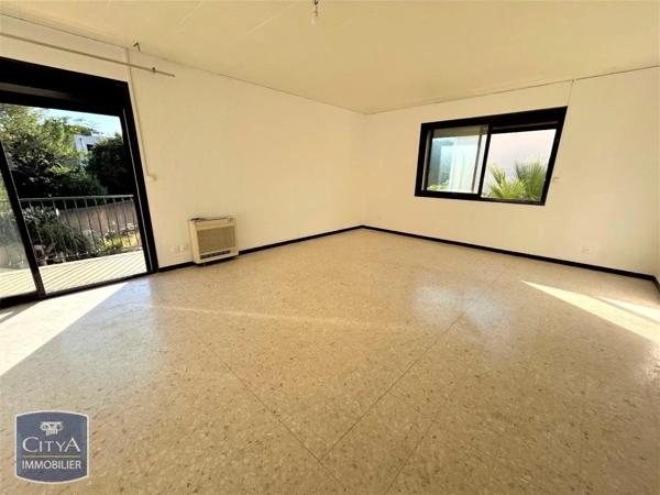 Appartement à louer 4 pièces 114.9m²