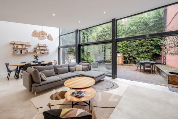 Loft comme une maison entièrement rénové
