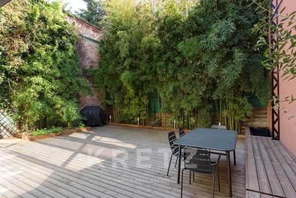 Loft comme une maison entièrement rénové