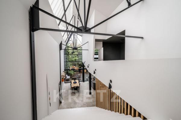 Loft comme une maison entièrement rénové
