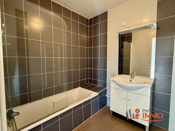 Appartement T4/T5 avec jardin et garage