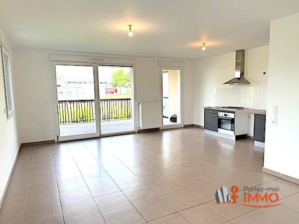 Appartement T4/T5 avec jardin et garage