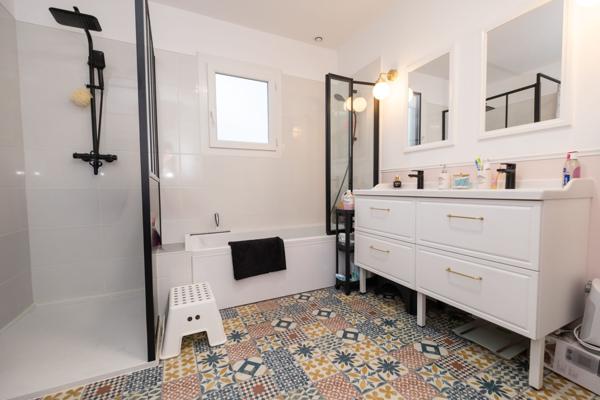 Maison 6 pièces - 153 m² Exclusivité efficity