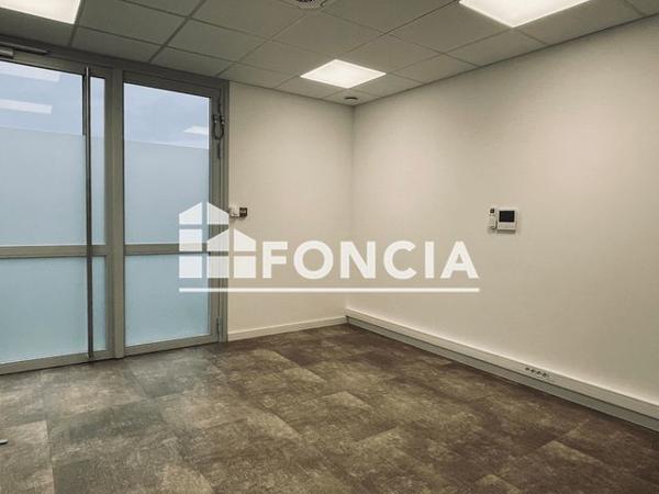 À vendre Local commercial 53.14 m² - Annecy 74000