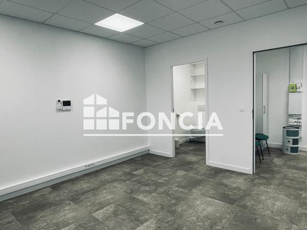 À vendre Local commercial 53.14 m² - Annecy 74000