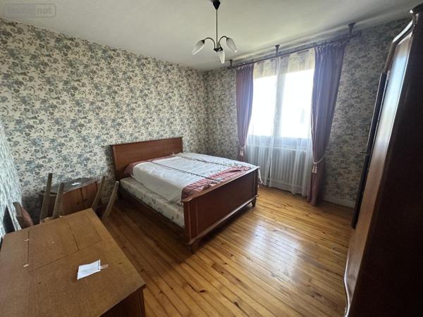 Maison à vendre à Saint-Flour dans le Cantal (15100), ref : 15046-38