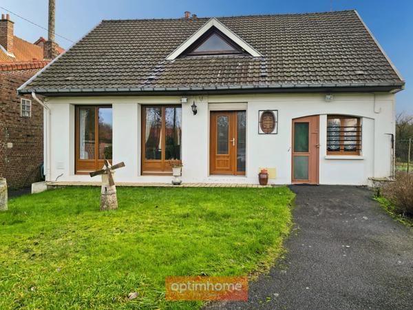 MAISON INDIVIDUELLE – 3 CHAMBRES – JARDIN – GARAGE + 5 GARAGES LOUÉS
