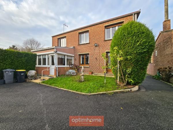MAISON INDIVIDUELLE – 3 CHAMBRES – JARDIN – GARAGE + 5 GARAGES LOUÉS