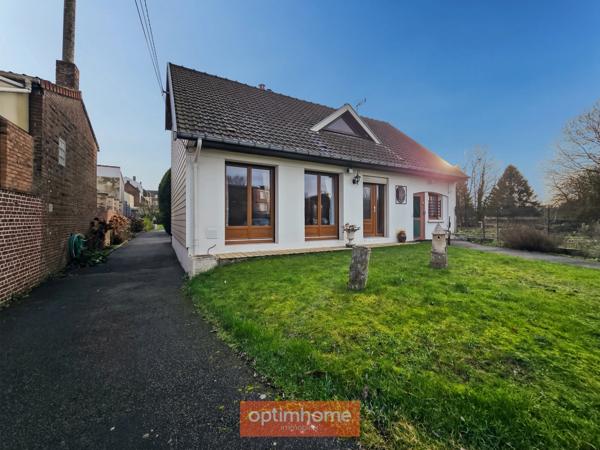 MAISON INDIVIDUELLE – 3 CHAMBRES – JARDIN – GARAGE + 5 GARAGES LOUÉS