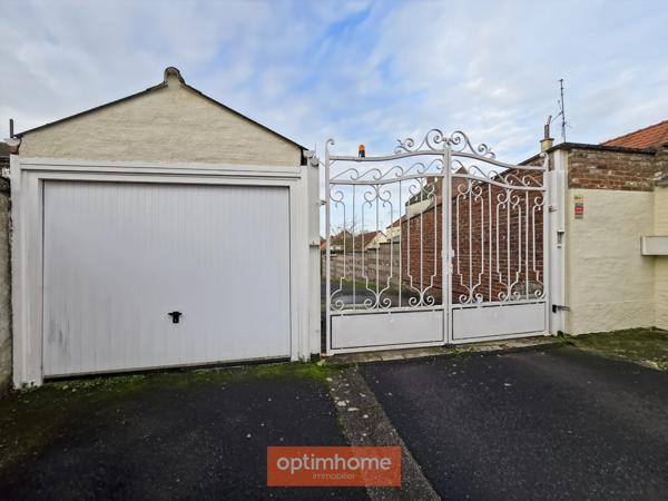 MAISON INDIVIDUELLE – 3 CHAMBRES – JARDIN – GARAGE + 5 GARAGES LOUÉS