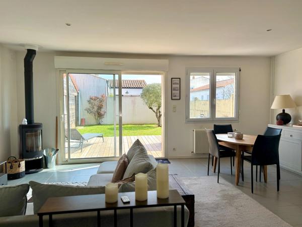 L'houmeau, Maison de plain-pied entre bourg et océan