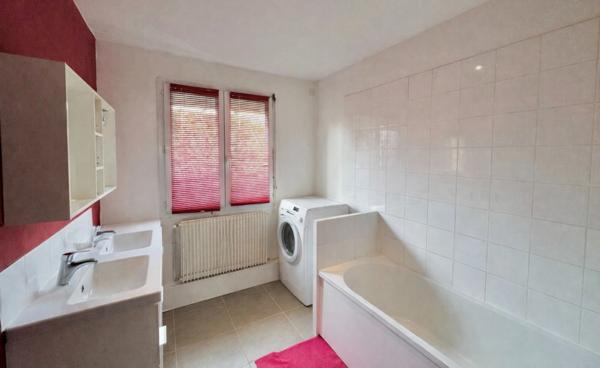 L'houmeau, Maison de plain-pied entre bourg et océan