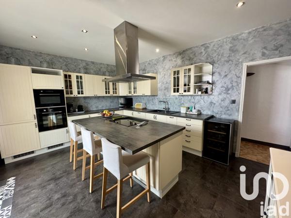 Maison à vendre 7 pièces 153 m² Vœuil-et-Giget