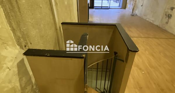 Location Local commercial 200 m² - Paris 75017