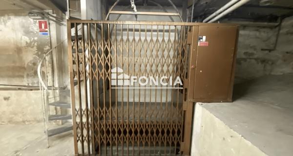 Location Local commercial 200 m² - Paris 75017
