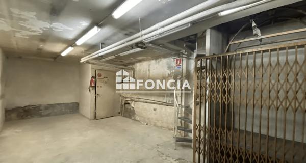 Location Local commercial 200 m² - Paris 75017