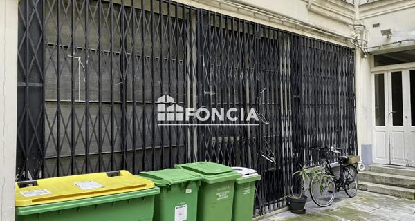 Location Local commercial 200 m² - Paris 75017