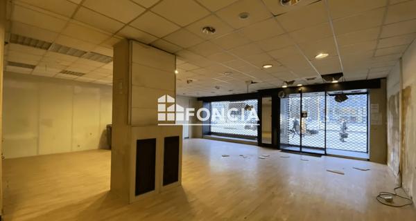 Location Local commercial 200 m² - Paris 75017