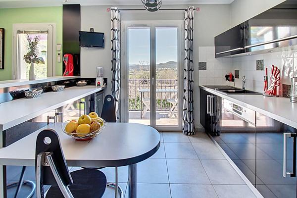 A VENDRE en EXCLUSIVITÉ sur TARADEAU Maison de 127 m² VUE DOMINANTE & CHARME PROVENÇAL