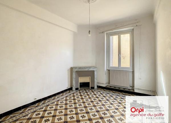 Appartement à louer    3 pièces •  Ajaccio