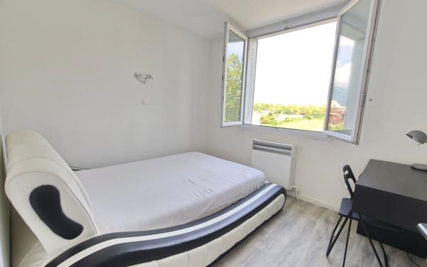 Appartement à vendre    4 pièces • 71,62 m2 Saint-Martin-d'Hères