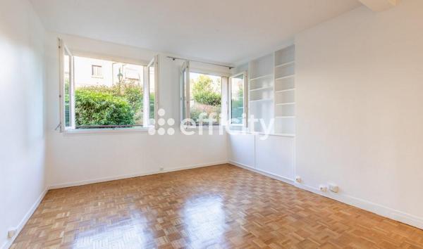 Appartement
         3 pièces
        - 55 m² Exclusivité 278 000 € *