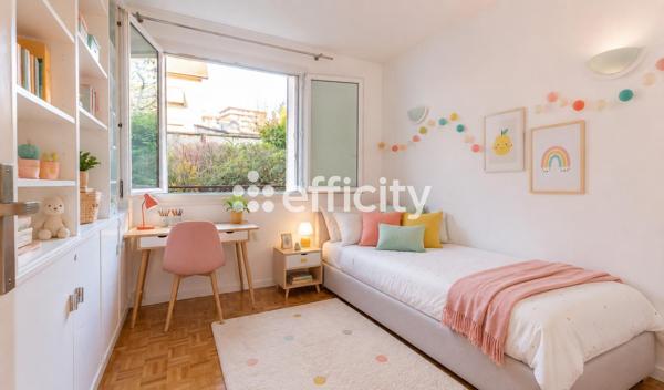 Appartement
         3 pièces
        - 55 m² Exclusivité 278 000 € *