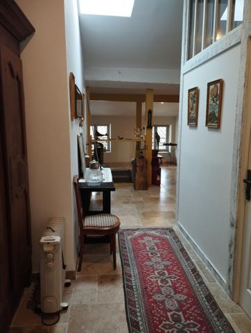 Maison Bourguignonne d'exception de 249 m2 - Un bien rare. Cette demeure offre de nombreuses possibilités - Gites - Maison Familiale - au Coeur du centre ville de Tournus