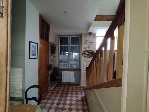 Maison Bourguignonne d'exception de 249 m2 - Un bien rare. Cette demeure offre de nombreuses possibilités - Gites - Maison Familiale - au Coeur du centre ville de Tournus