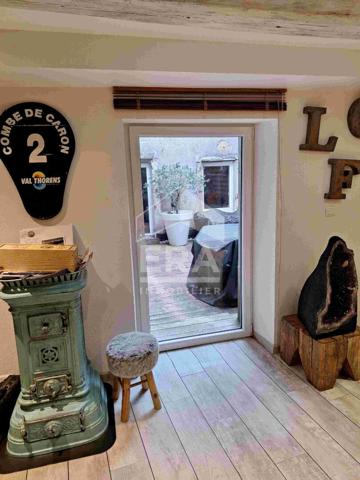 LOT DE 2 APPARTEMENTS 134 M² AU SOL AVEC ASCENSEUR ET TERRASSE- HERICOURT