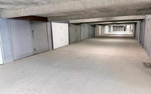 Stationnement à vendre    17 m2 Montpellier
