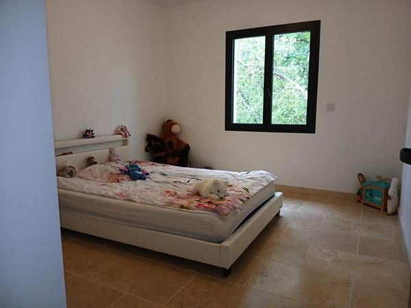 Maison neuve en RE2020 de 148.55 m2 sur 1200m² de terrain avec vue sur les collines - Montfort Sur Argens