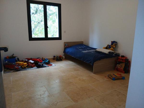 Maison neuve en RE2020 de 148.55 m2 sur 1200m² de terrain avec vue sur les collines - Montfort Sur Argens