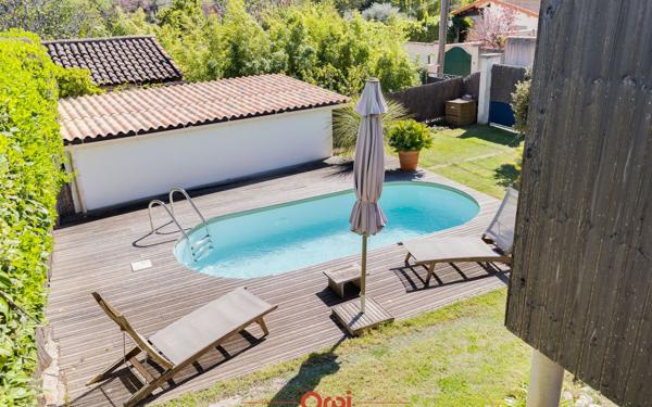 Maison à vendre    3 pièces •  Marseille 12