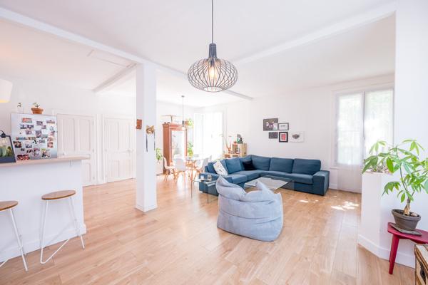 Montpellier (34000) T3 au Beaux-Arts – Lumière, volumes et garage !