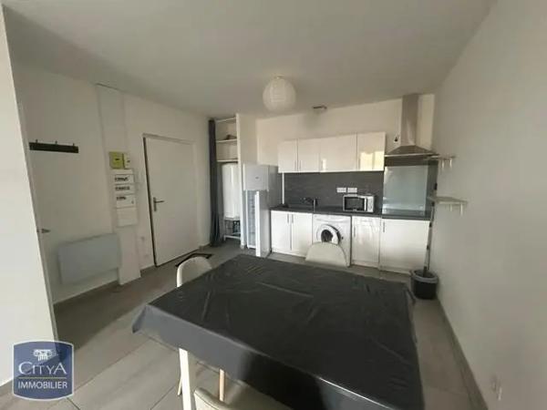 Appartement à louer 2 pièces 40.19m² Pamiers (09100)