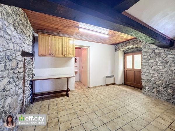 Maison 9 pièces - 410 m² Exclusivité efficity