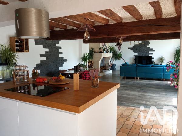 Maison à vendre 5 pièces 131 m² Beaufort-en-Anjou